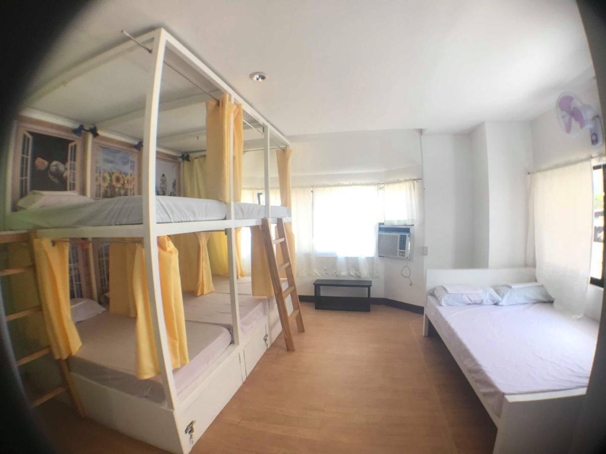 His Capsule Hostel Tacloban Extérieur photo