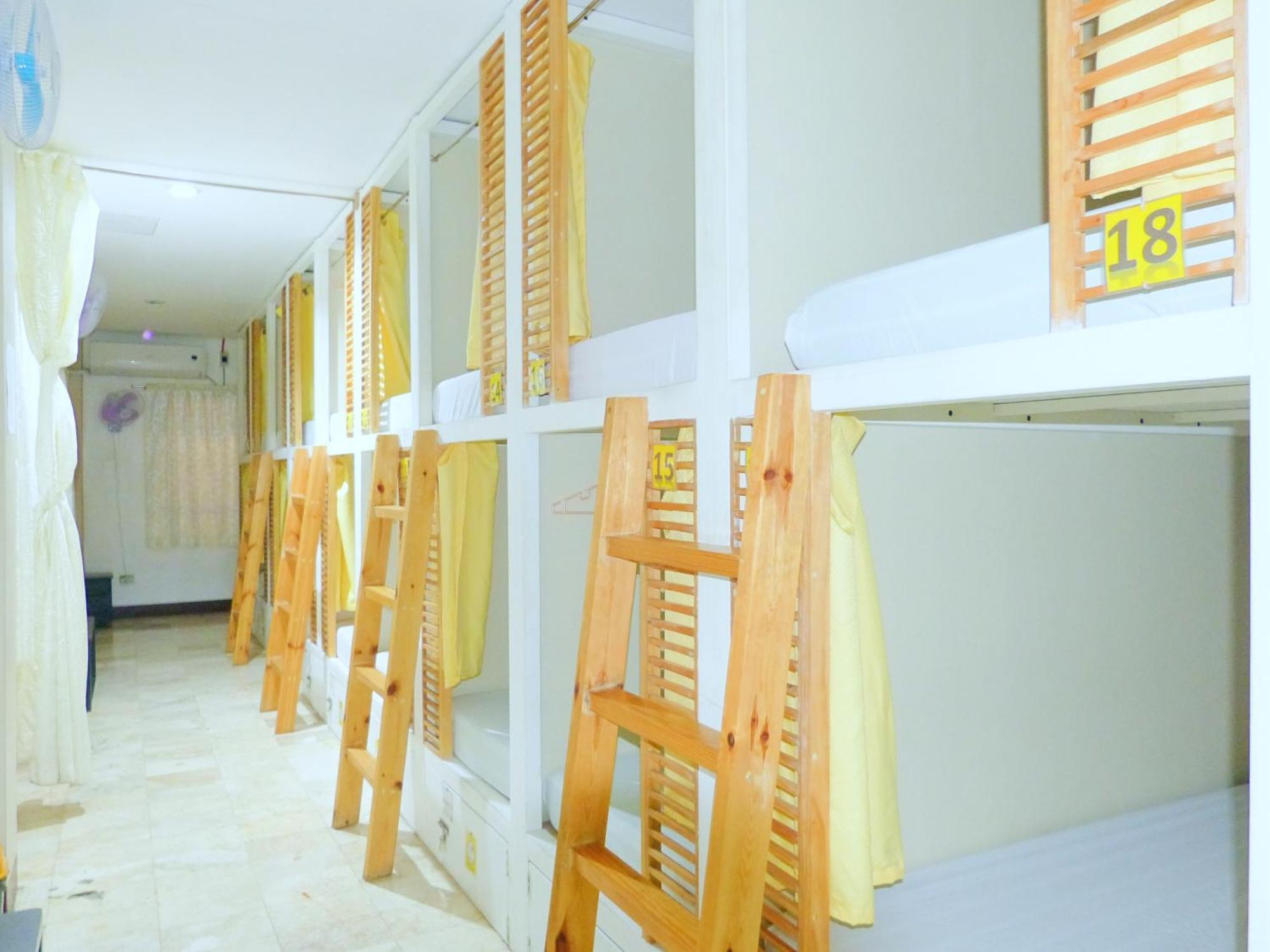 His Capsule Hostel Tacloban Extérieur photo