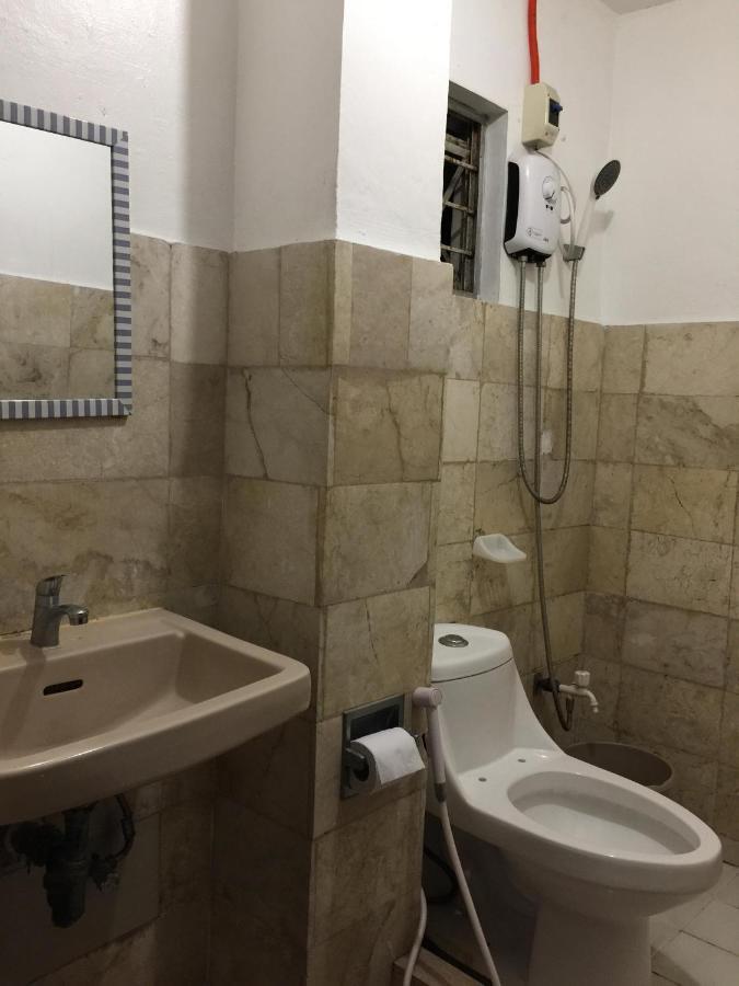 His Capsule Hostel Tacloban Extérieur photo